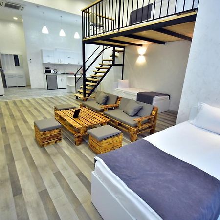 Libereco Aparthotel バトゥーミ エクステリア 写真