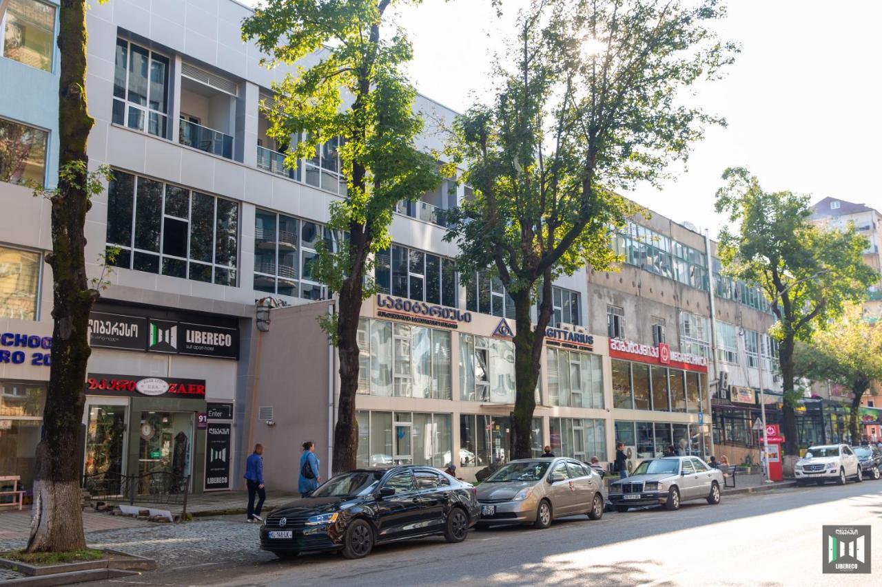 Libereco Aparthotel バトゥーミ エクステリア 写真