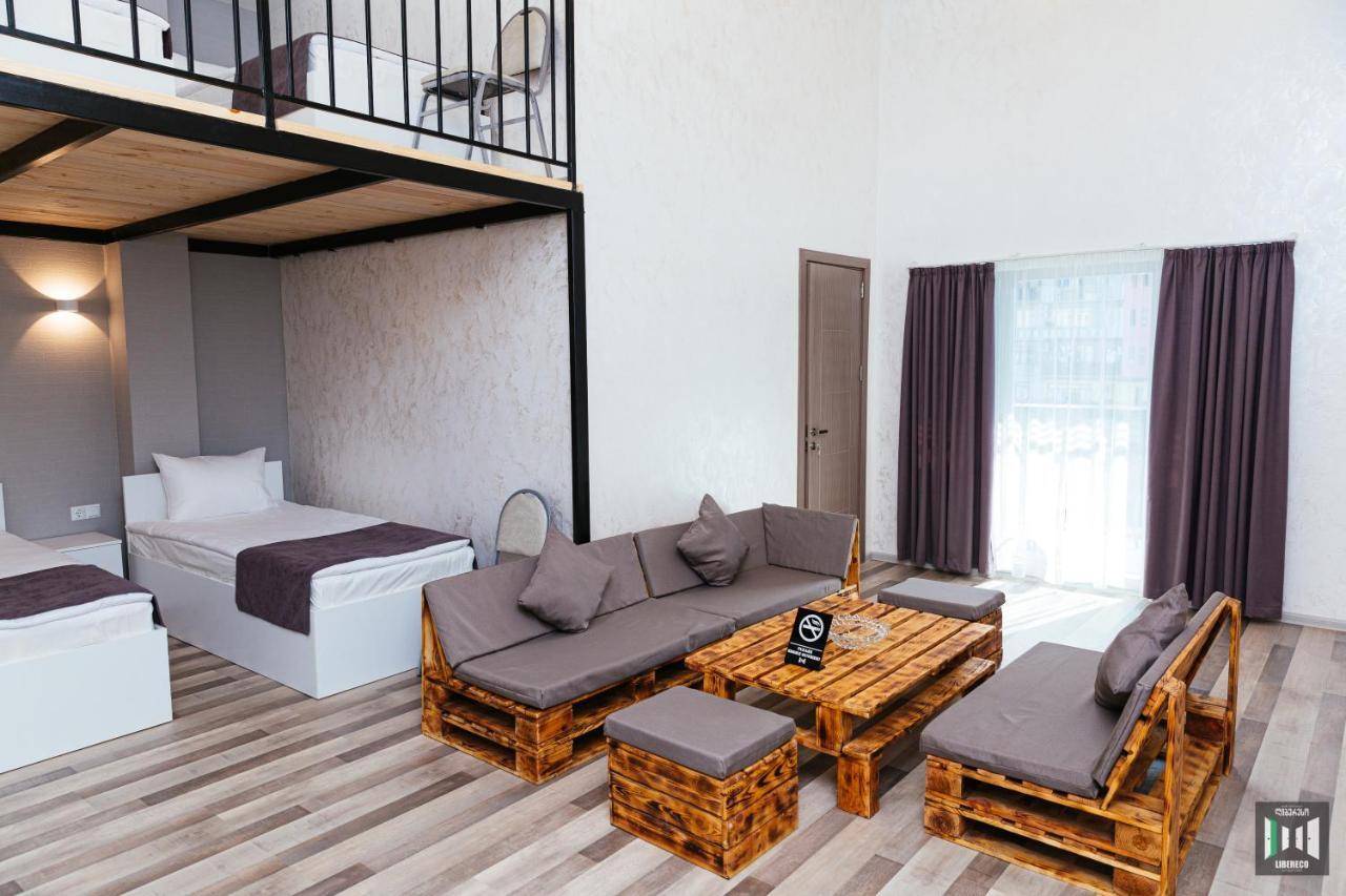 Libereco Aparthotel バトゥーミ エクステリア 写真