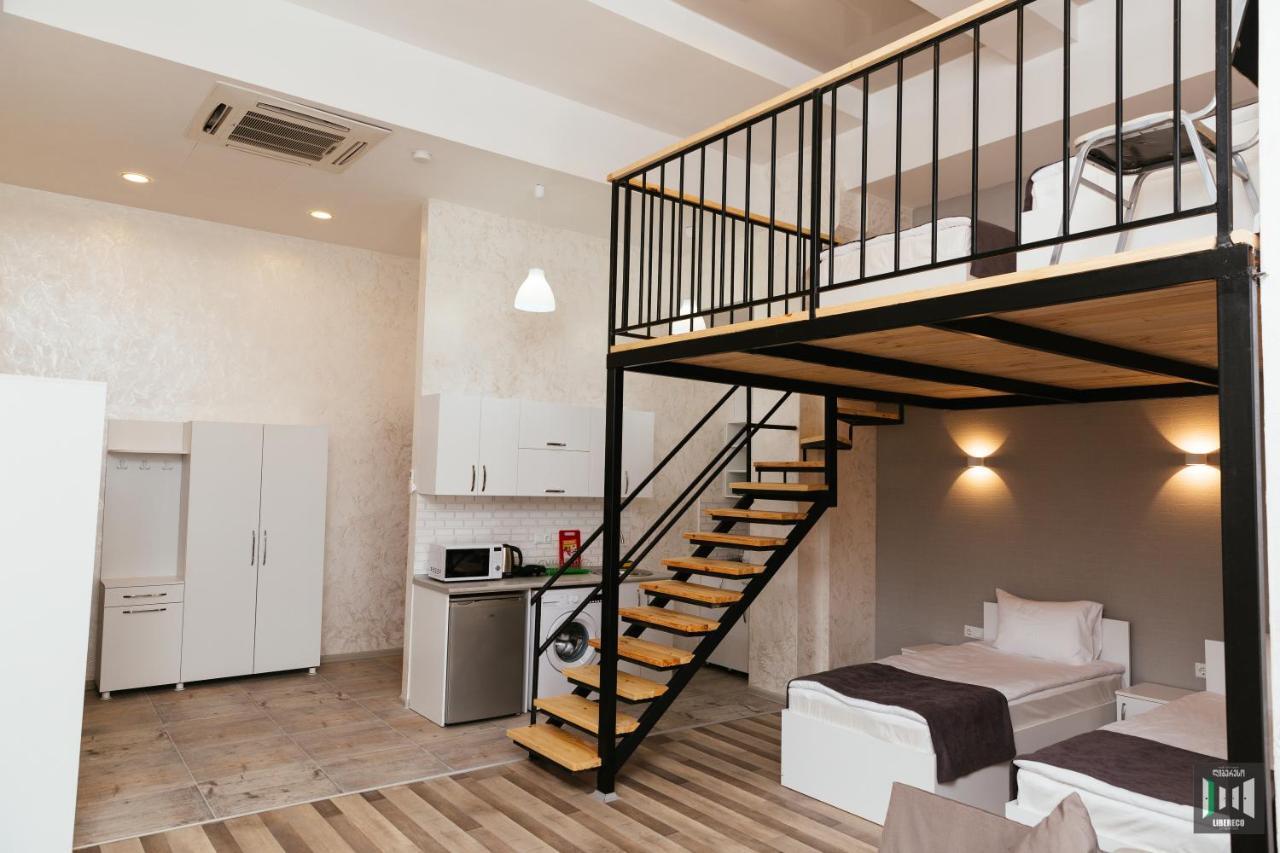 Libereco Aparthotel バトゥーミ エクステリア 写真