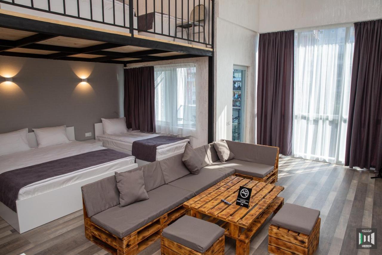 Libereco Aparthotel バトゥーミ エクステリア 写真