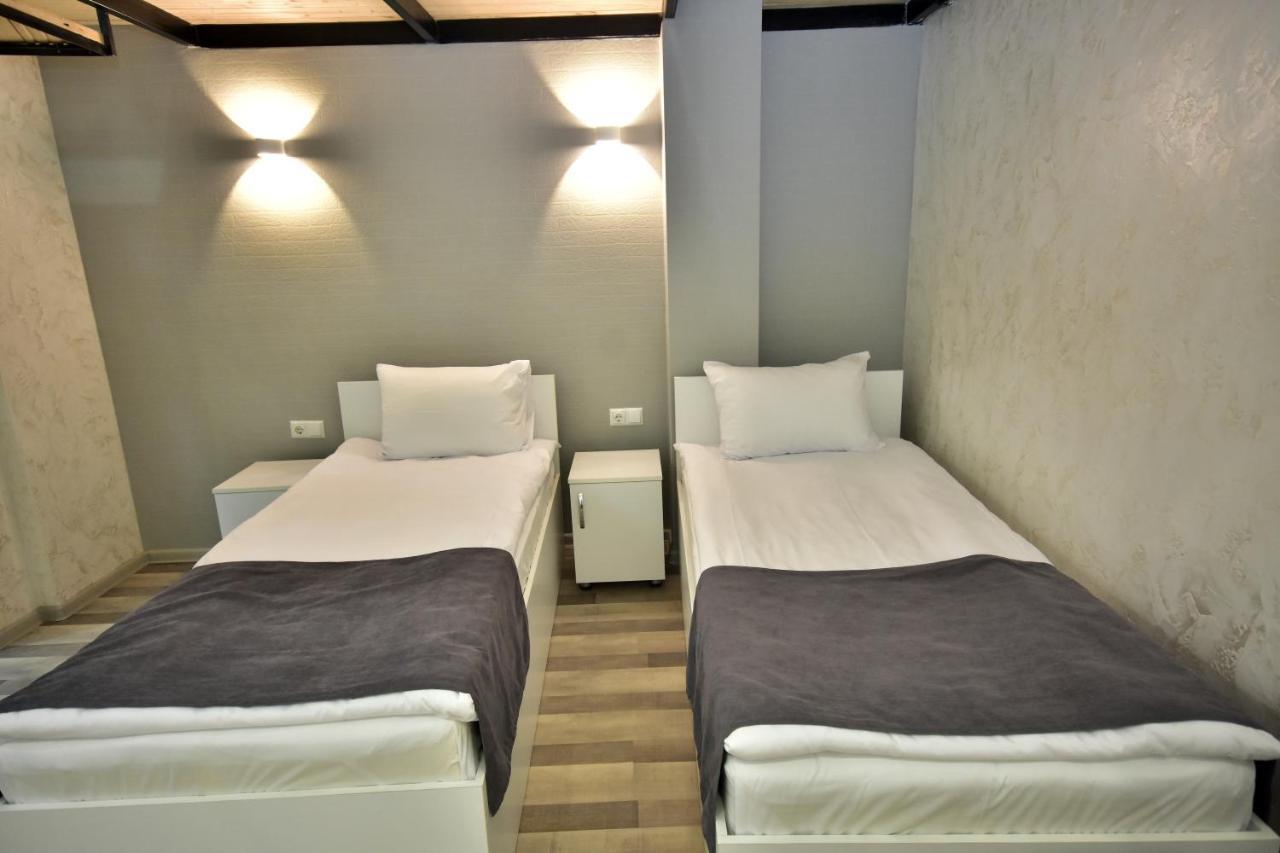 Libereco Aparthotel バトゥーミ エクステリア 写真