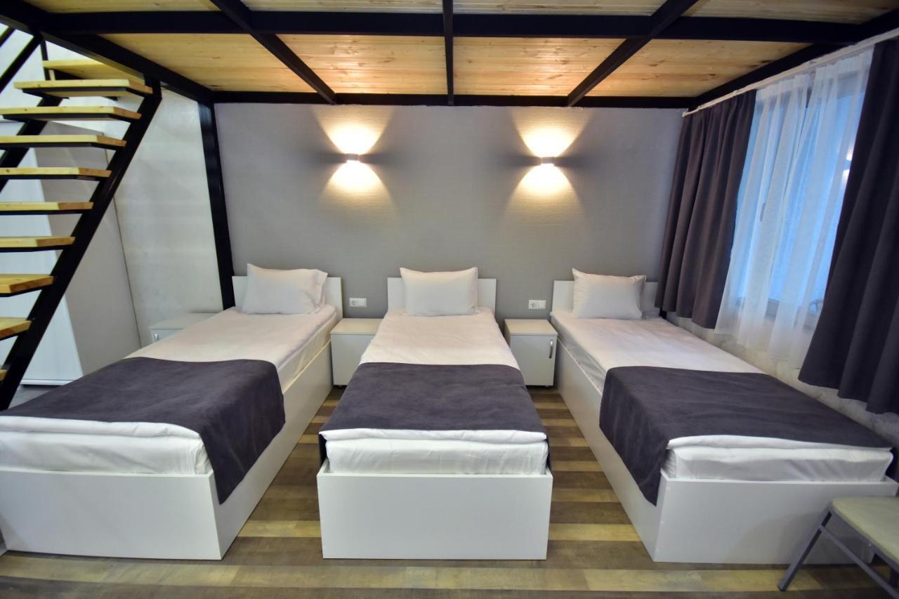Libereco Aparthotel バトゥーミ エクステリア 写真