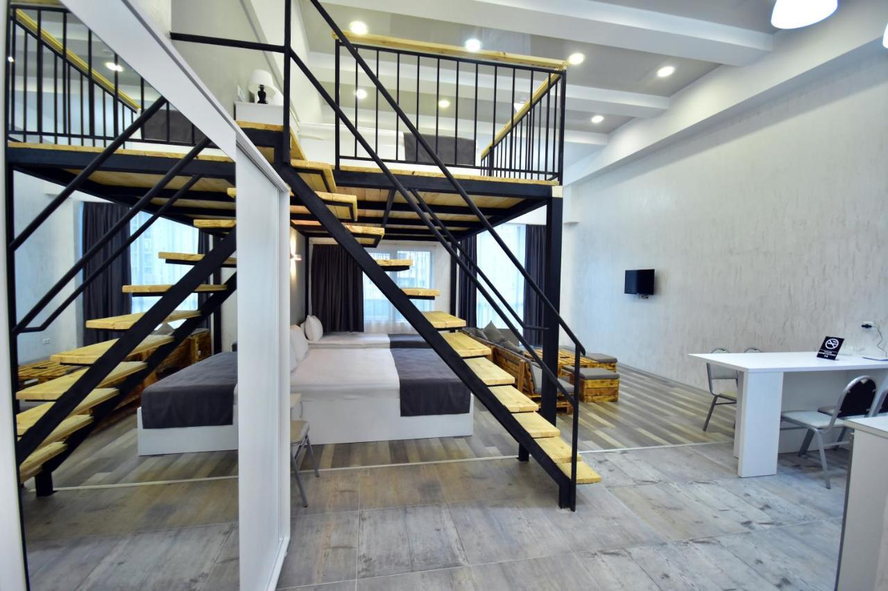 Libereco Aparthotel バトゥーミ エクステリア 写真